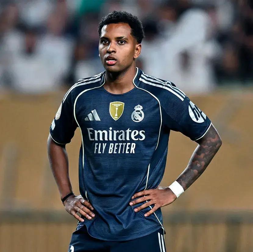 开云中国官方网站法国杯赛后再迎强敌，新疆广汇队长鼓劲，主帅态度：赛场秩序良好，年轻球员得到机会的简单介绍